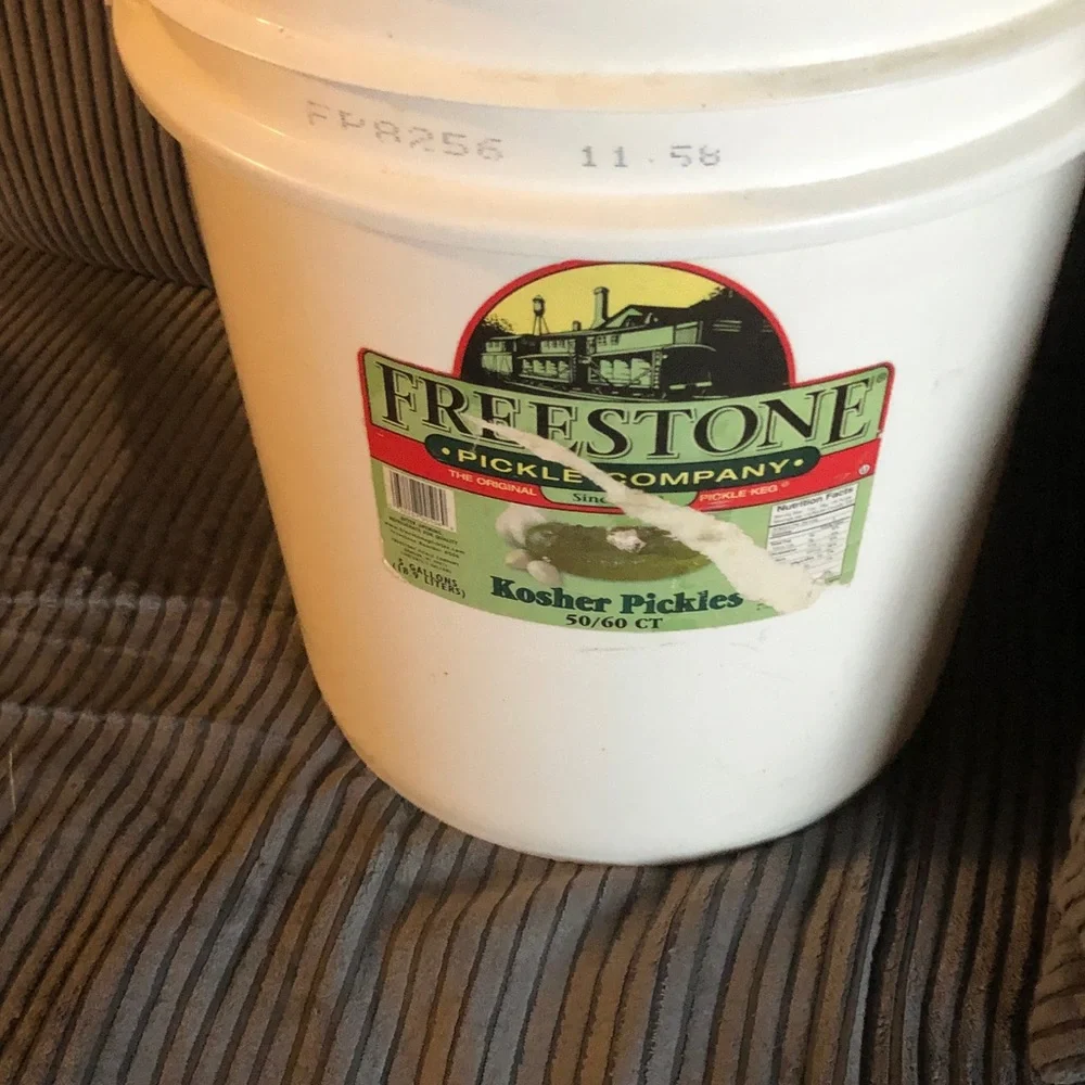 Freestone White Bucket - White